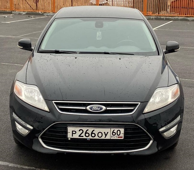 Ford Mondeo 2012 .
