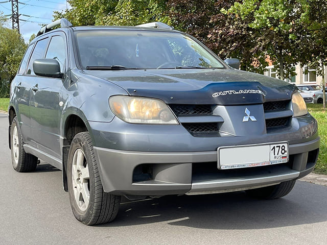 Mitsubishi Outlander 2003 .