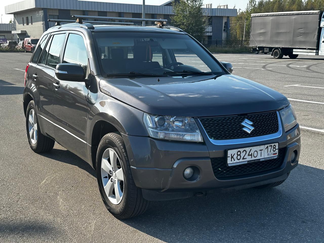 Suzuki Grand Vitara 2011 .